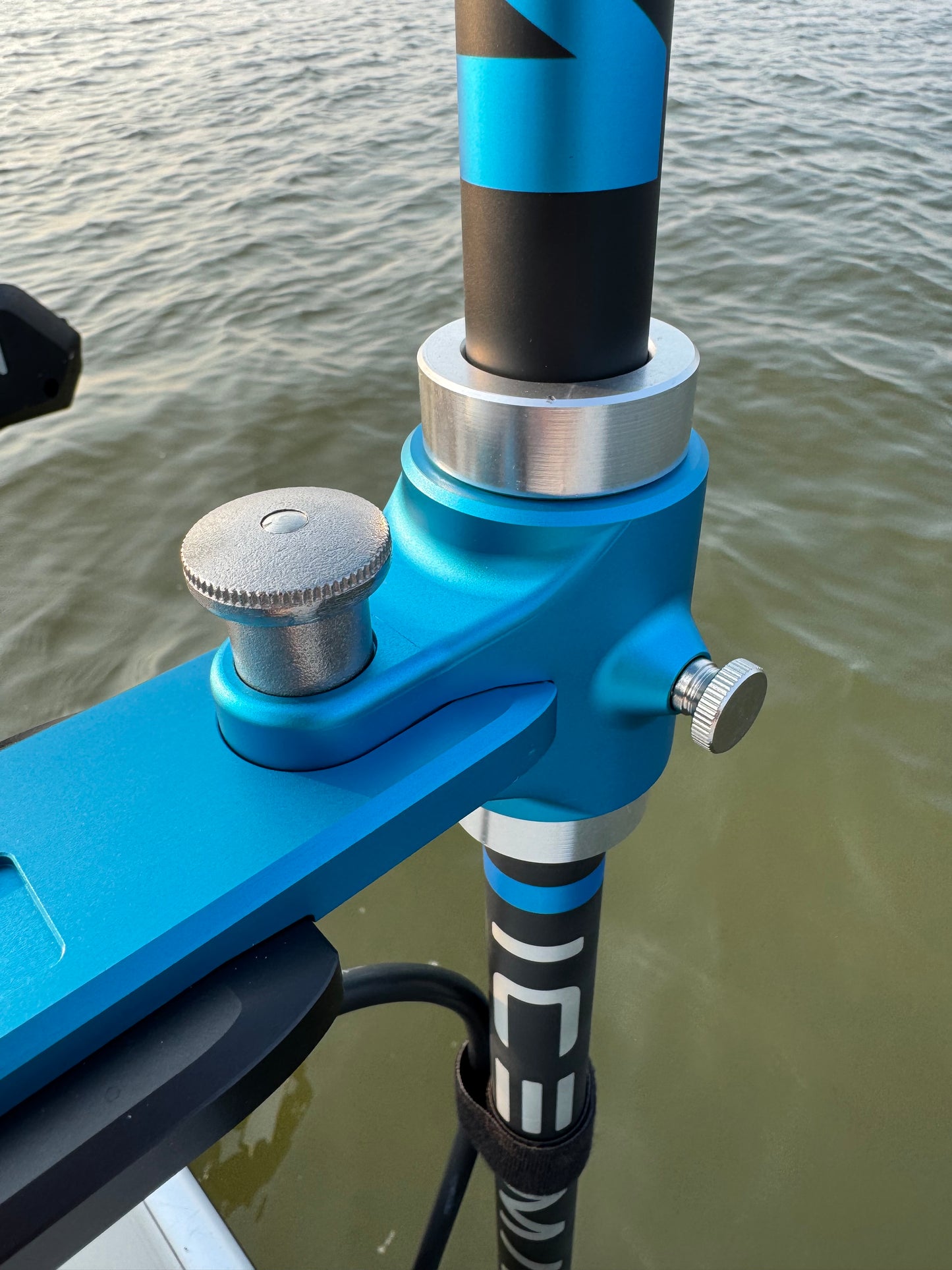 PRO SERIES Gunnel Plate Assembly