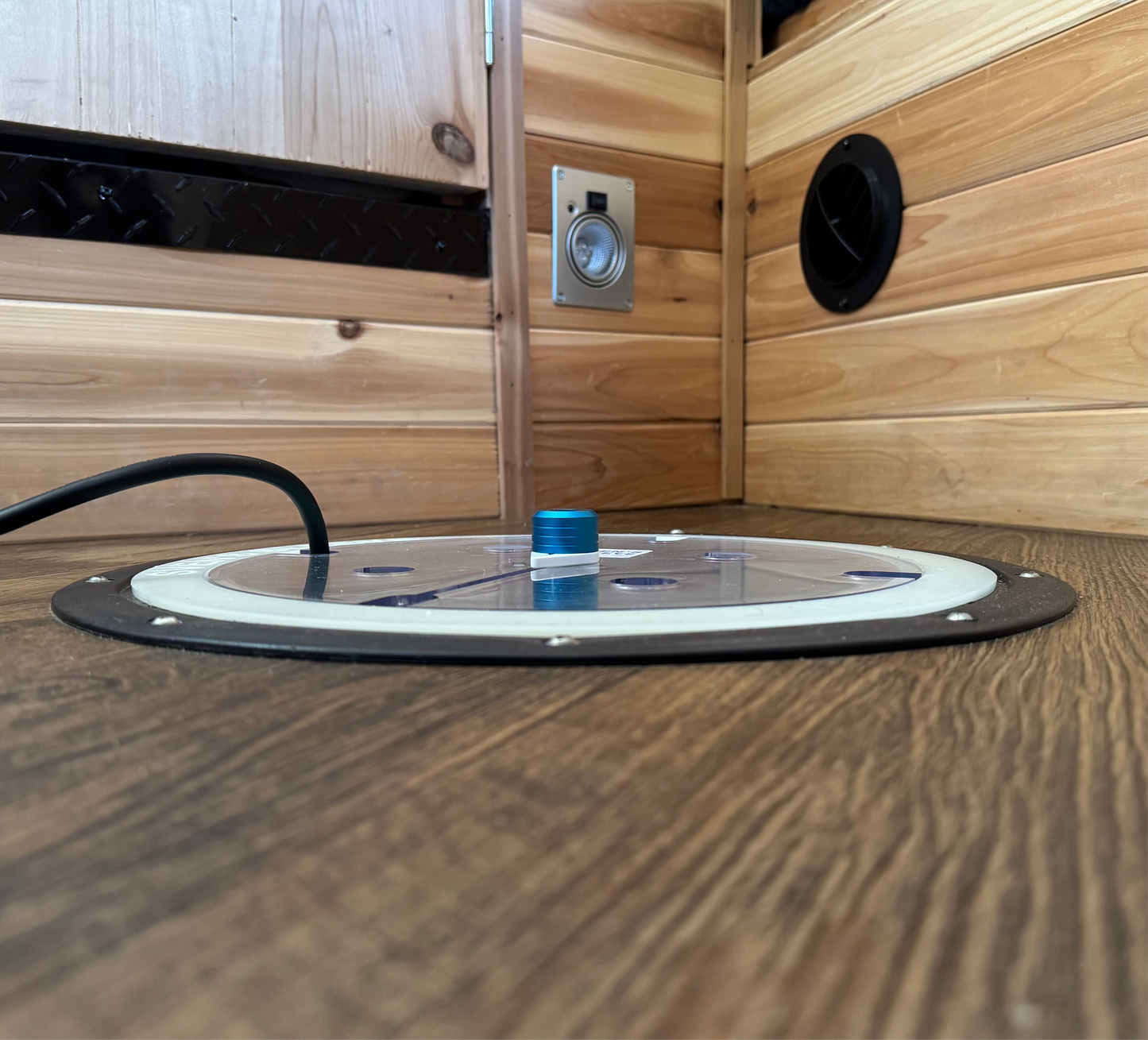 Wheelhouse Transducer Pole