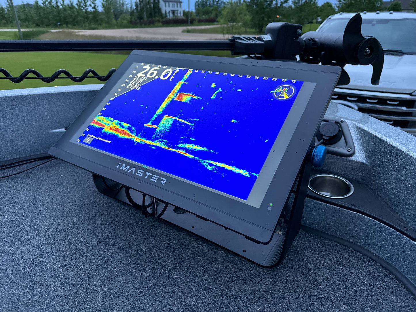 iMASTER 24 inch Multi-Function Display