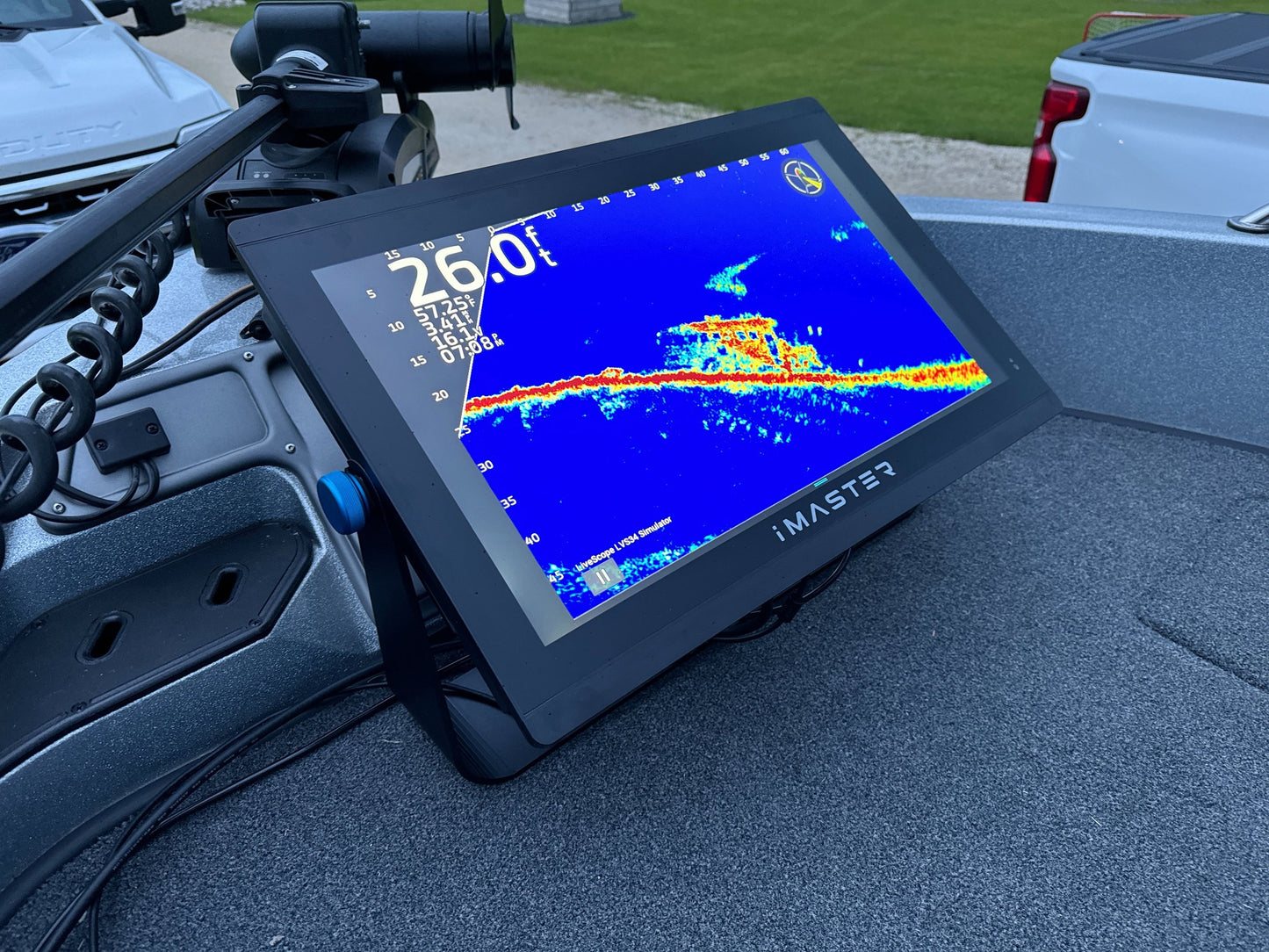 iMASTER 24 inch Multi-Function Display